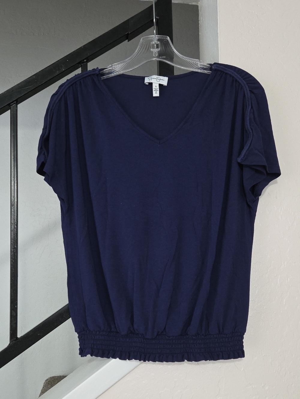 Jessica Simpson Navy V-Neck Short Sleeve Blouse with Smocked Hem Size S